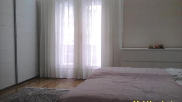 Stan, četvoroiposoban, Izdavanje, 110m2, Studentski trg, Stari grad, Studentski trg