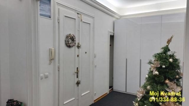 Stan, četvoroiposoban, Izdavanje, 110m2, Studentski trg, Stari grad, Studentski trg