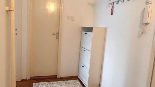 Stan, Jednoiposoban, Izdavanje, 37m2, Centar, Palilula, Poenkareova