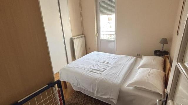 Stan, Dvosoban, Izdavanje, 51m2, Hram svetog Save, Vračar, Katanićeva