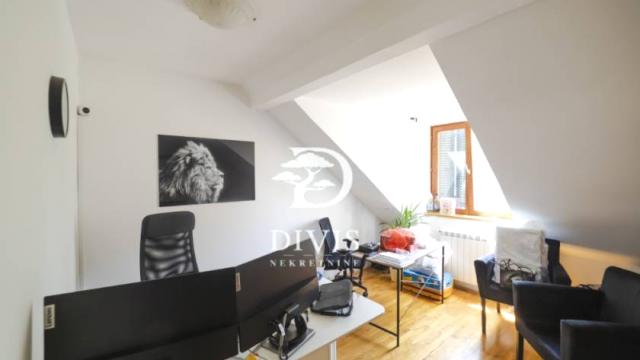 Kuća, Petosoban i veći, Prodaja, 300m2, Nikšićka