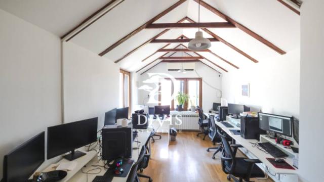 Kuća, Petosoban i veći, Prodaja, 300m2, Nikšićka