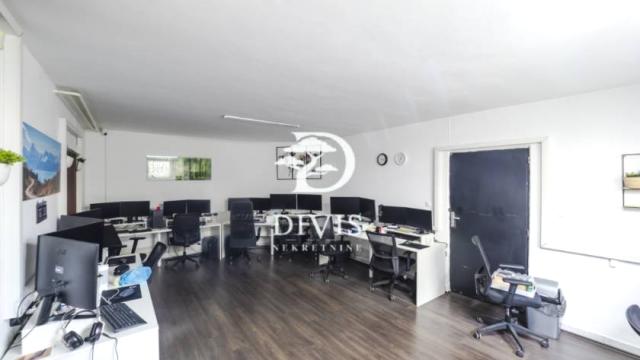 Kuća, Petosoban i veći, Prodaja, 300m2, Nikšićka