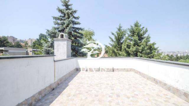 Kuća, Petosoban i veći, Prodaja, 300m2, Nikšićka