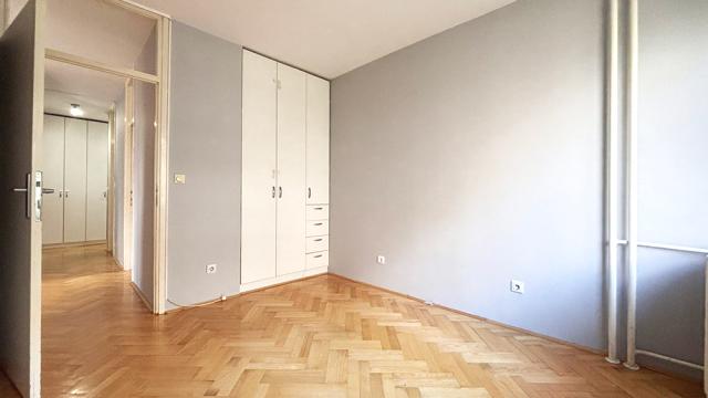 Stan, Trosoban, Prodaja, 71m2, Milentija Popovića