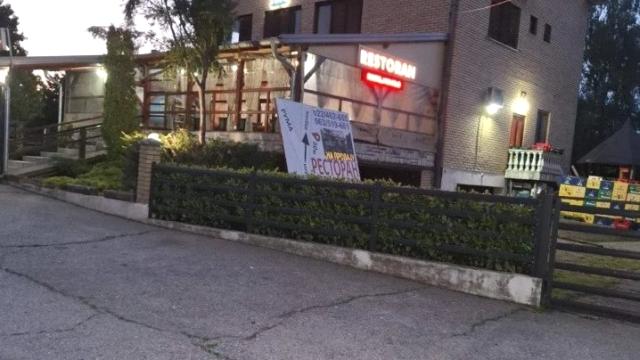 Kuća, Petosoban i veći, Prodaja, 550m2, Rivnicki put
