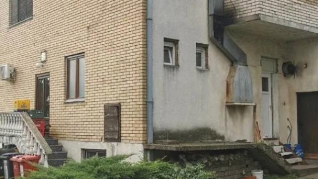 Kuća, Petosoban i veći, Prodaja, 550m2, Rivnicki put