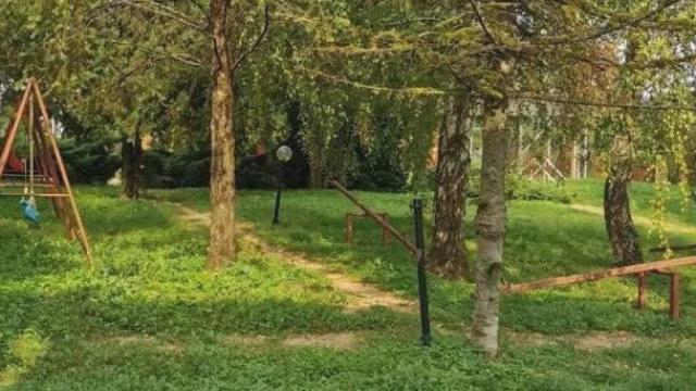 Kuća, Petosoban i veći, Prodaja, 550m2, Rivnicki put