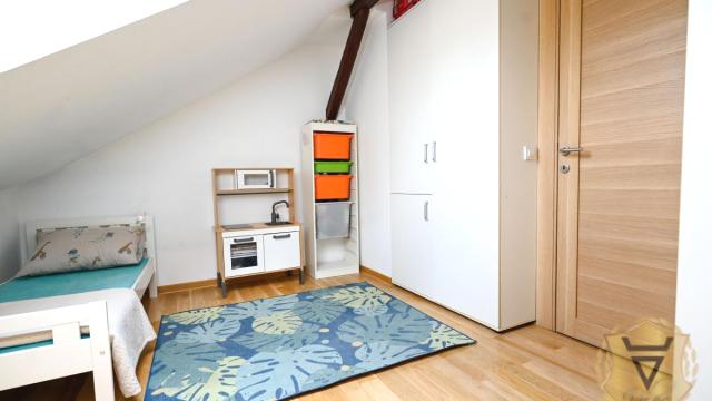 Stan, četvorosoban, Izdavanje, 110m2, Profesorska kolonija, Palilula, Račkoga