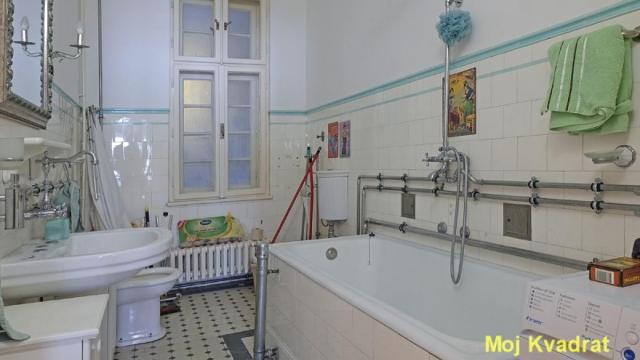Stan, četvorosoban, Prodaja, 128m2, Trg Nikole Pašića, Stari grad, Dečanska