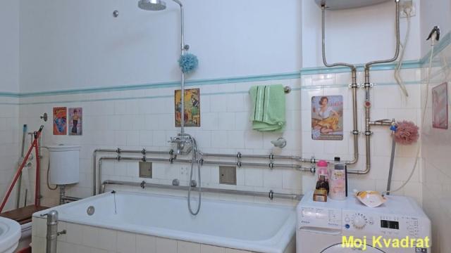 Stan, četvorosoban, Prodaja, 128m2, Trg Nikole Pašića, Stari grad, Dečanska