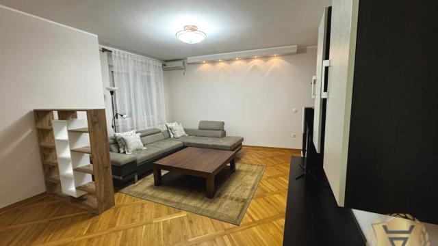 Stan, četvorosoban, Izdavanje, 85m2, Čubura, Vračar, Šumatovačka