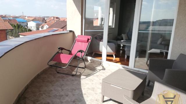 Stan, Dvosoban, Izdavanje, 66m2, Altina, Zemun, Slobodana Đurića