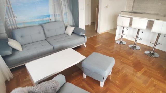 Stan, Dvosoban, Izdavanje, 66m2, Altina, Zemun, Slobodana Đurića