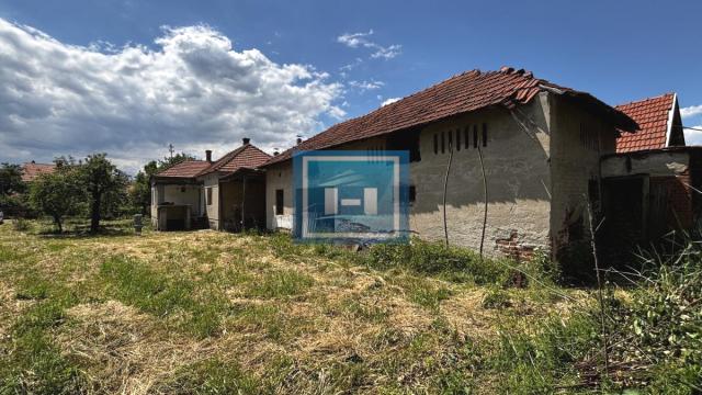 Kuća, Trosoban, Prodaja, 94m2, Majur, Okolno mesto, Jagodina