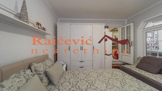 Stan, Dvoiposoban, Prodaja, 68m2, Kumodraž, Voždovac, Kruzna