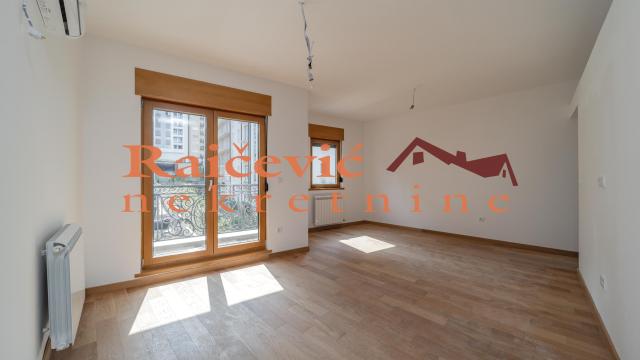 Stan, četvorosoban, Prodaja, 82m2, Trošarina, Voždovac, Milisava Djurovica