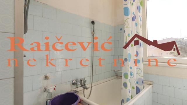 Stan, Jednoiposoban, Prodaja, 43m2, Crveni krst, Vračar, Svetomira Nikolajevica