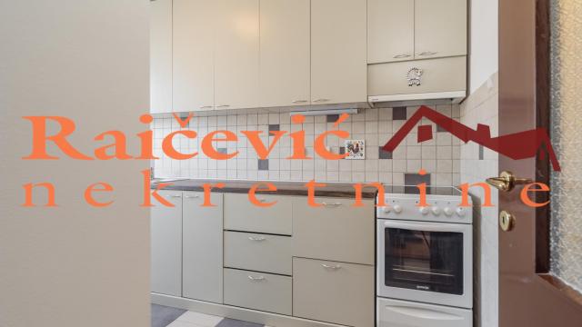 Stan, Dvoiposoban, Izdavanje, 63m2, Kalenić pijaca, Vračar, Nevesinjska