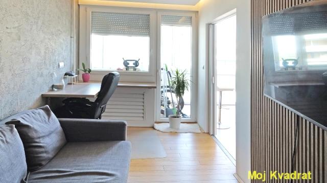 Stan, Dvoiposoban, Izdavanje, 66m2, Karadjordjev trg, Zemun, Karađorđeva
