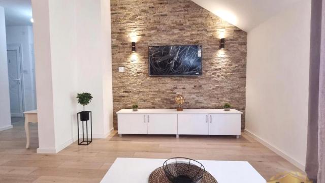 Stan, Dvosoban, Izdavanje, 50m2, Južni bulevar, Vračar, Vardarska
