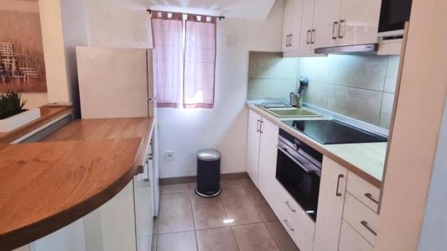 Stan, Dvosoban, Izdavanje, 50m2, Južni bulevar, Vračar, Vardarska