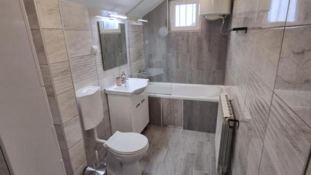 Stan, Dvosoban, Izdavanje, 50m2, Južni bulevar, Vračar, Vardarska