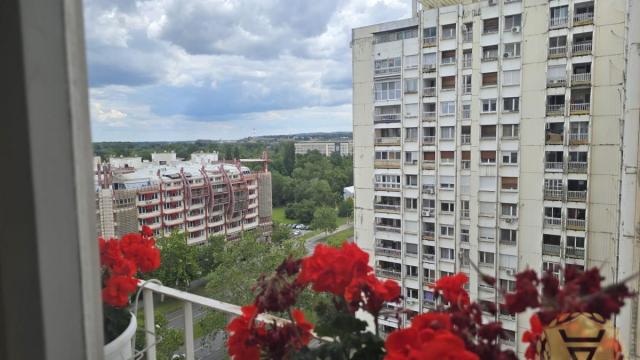 Stan, četvorosoban, Izdavanje, 94m2, YUBC, Novi Beograd, Bulevar Mihajla Pupina