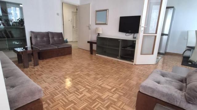 Stan, četvorosoban, Izdavanje, 94m2, YUBC, Novi Beograd, Bulevar Mihajla Pupina