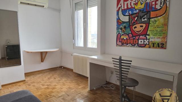 Stan, četvorosoban, Izdavanje, 94m2, YUBC, Novi Beograd, Bulevar Mihajla Pupina