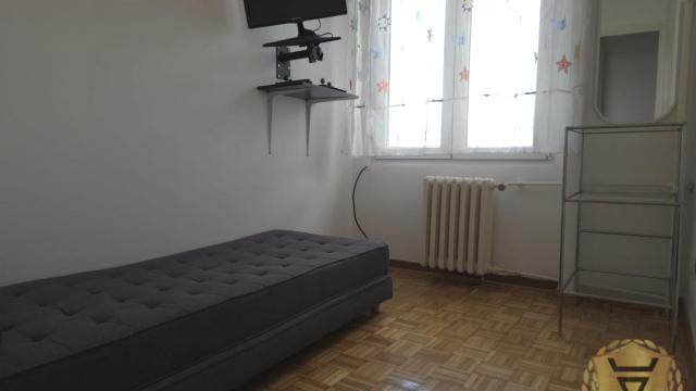 Stan, četvorosoban, Izdavanje, 94m2, YUBC, Novi Beograd, Bulevar Mihajla Pupina