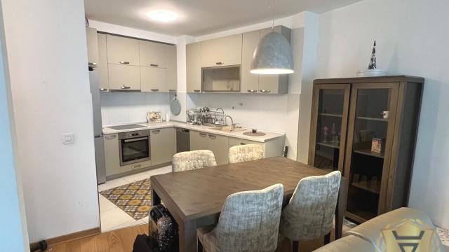 Stan, Jednoiposoban, Izdavanje, 60m2, Južni bulevar, Vračar, Šumatovačka