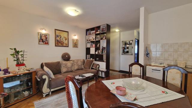 Stan, Dvoiposoban, Prodaja, 47m2, Vardarska