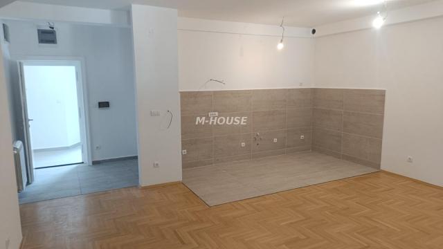 Stan, Dvosoban, Prodaja, 72m2, Centar, Gradska lokacija, Sombor