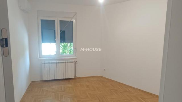 Stan, Dvosoban, Prodaja, 72m2, Centar, Gradska lokacija, Sombor