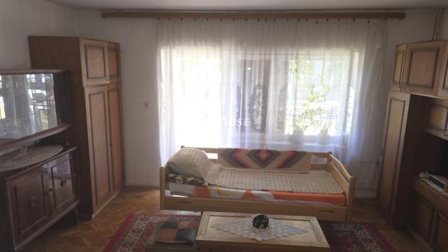 Kuća, četvorosoban, Prodaja, 156m2, Selenča, Gradska lokacija, Sombor