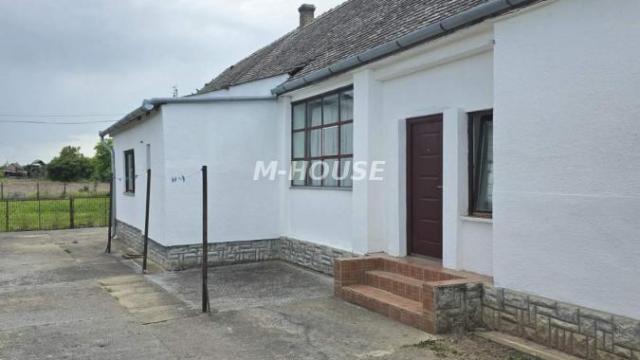 Kuća, četvorosoban, Prodaja, 161m2, Stapar, Okolno mesto, Sombor