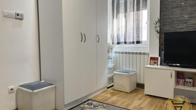 Stan, Jednoiposoban, Izdavanje, 40m2, Rospi ćuprija, Palilula, Marina