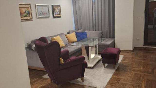Stan, Trosoban, Izdavanje, 70m2, Crveni krst, Vračar, Starca Vujadina