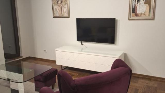 Stan, Trosoban, Izdavanje, 70m2, Crveni krst, Vračar, Starca Vujadina