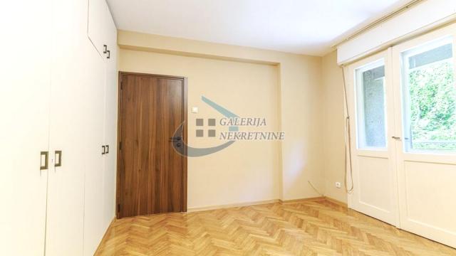Stan, četvoroiposoban, Prodaja, 97m2, Kalenić pijaca, Vračar, Hadži Ruvimova