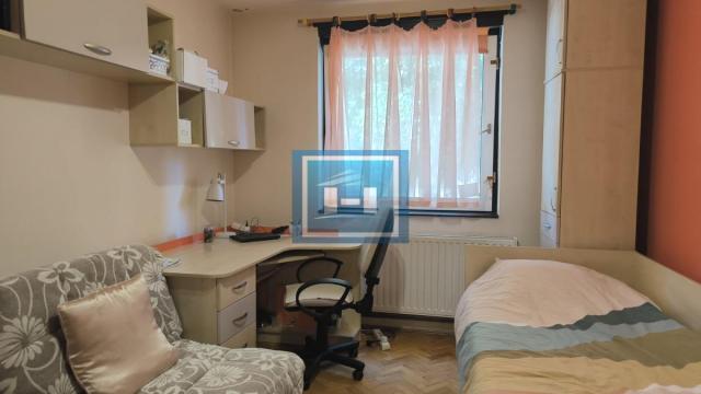 Stan, Trosoban, Prodaja, 84m2, Gradska lokacija, Ćuprija
