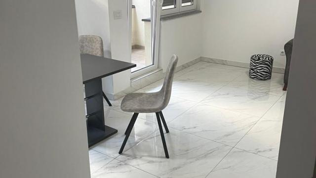 Stan, Jednoiposoban, Prodaja, 45m2, Gornji grad, Zemun, Slavonska