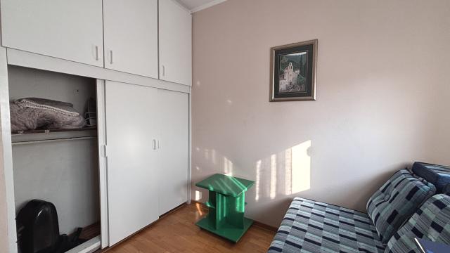 Stan, Dvoiposoban, Prodaja, 52m2, Dečanska