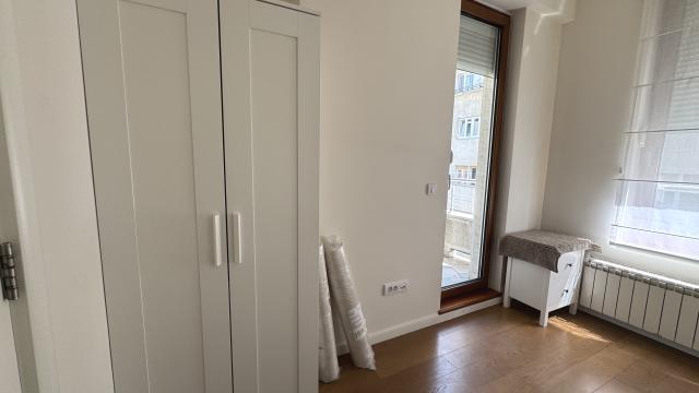 Stan, Dvoiposoban, Izdavanje, 85m2, Internacionalnih brigada