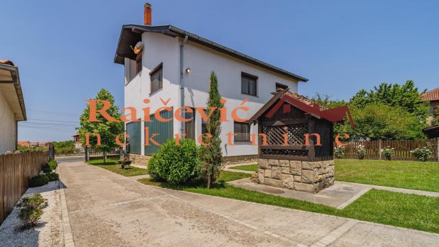 Kuća, Prodaja, 469m2, Mladenovac selo, Mladenovac, Smederevski put