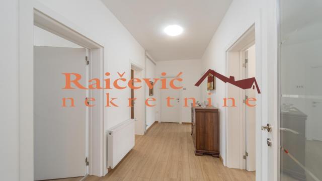 Kuća, Prodaja, 469m2, Mladenovac selo, Mladenovac, Smederevski put