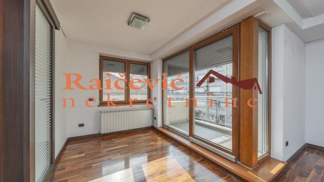 Stan, četvorosoban, Prodaja, 104m2, Crveni krst, Vračar, Save Tekelije