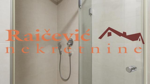 Stan, četvorosoban, Prodaja, 104m2, Crveni krst, Vračar, Save Tekelije