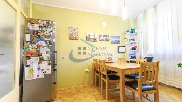 Stan, četvorosoban, Prodaja, 112m2, Kalenić pijaca, Vračar, Sinđelićeva
